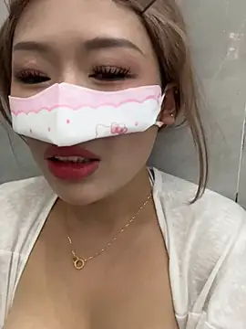 Milkwine - 你不用踮起脚，爱你的人会弯腰💕