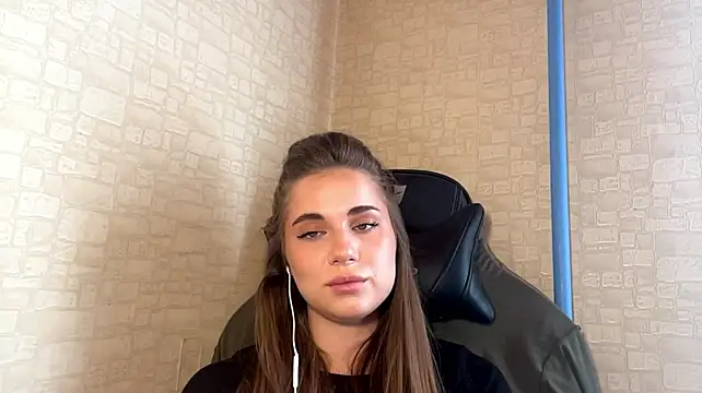 Miss_Blessnyth - last tip i send naked pisc in PM