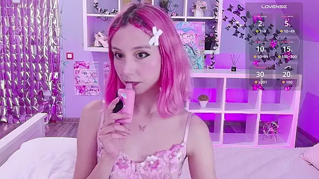 PinkiePae - RIDING ON A PILLOW WITHOUT PANTIES