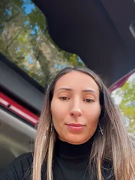 Wonder_Kari - Hi guys 💋 make me pleasure 💋💋💋