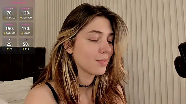 Vanessa_Walters - Camel toe+tease pussylips closeup