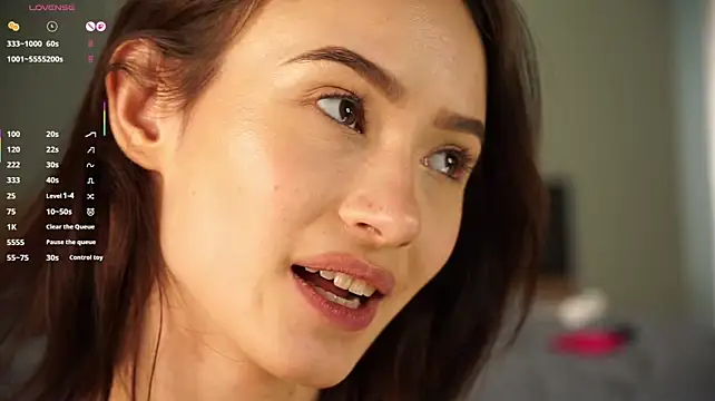 Chee_cha - moving dildo in ass + domi in pussy