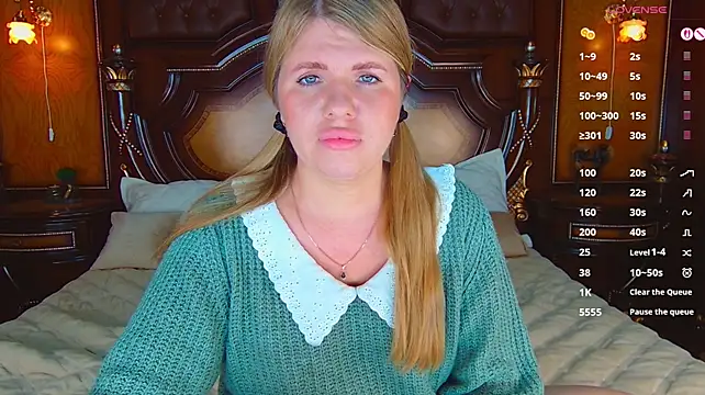 NoraBigAss - Pussy Play