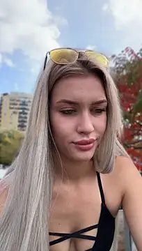 KikiWatson - Show color panties in public 😍