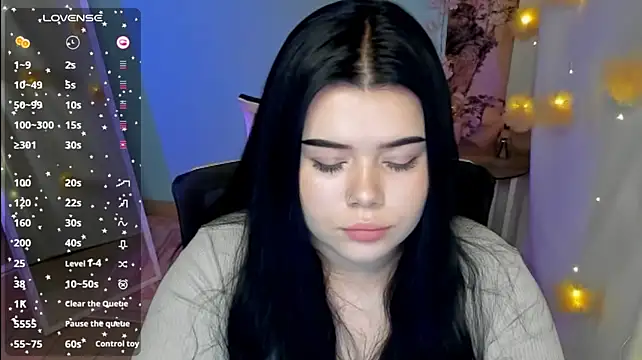 Mona_Esty - put on a short skirt