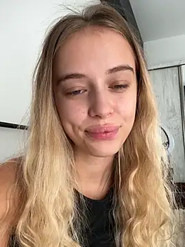 Enjoy_my_beauty - suck fingers sloppy topless