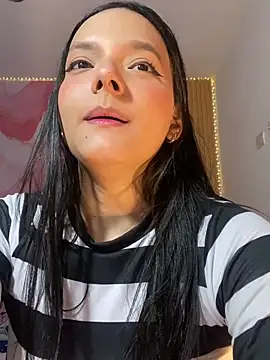 Hally21 - boobs oil