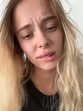 Enjoy_my_beauty - suck fingers sloppy topless