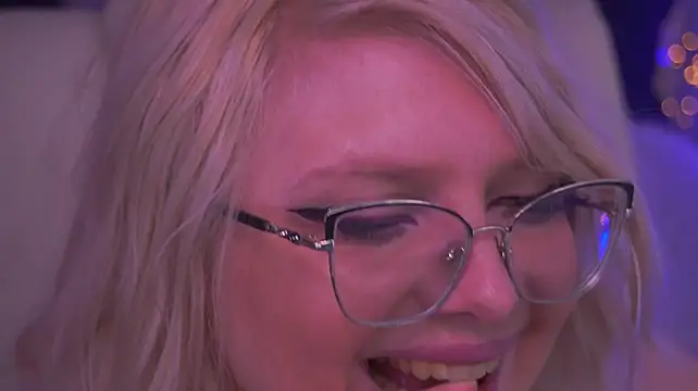 CoolTatis - Zoom pussy with panties or withot