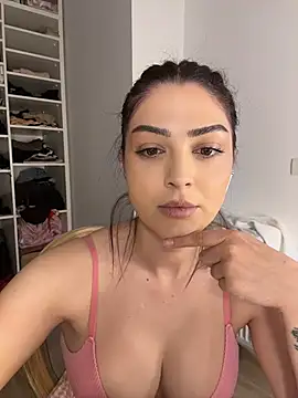 Lexi_Storm - Undress me first 😉