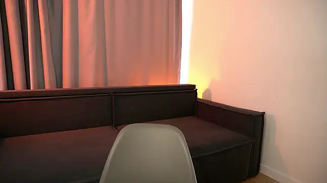 Leyla_crsh - Doggy style tease