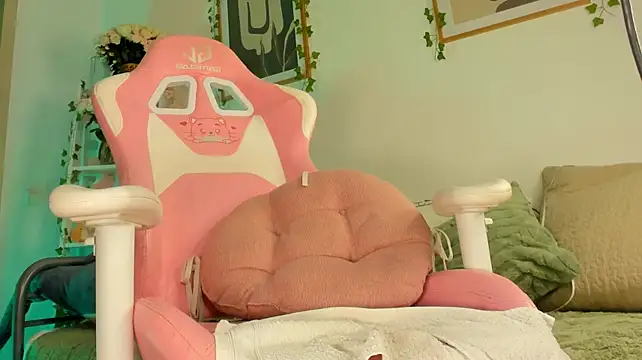Luvienne_Belle - Squirt shaking orgasm