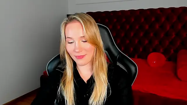 ElaraVoltage