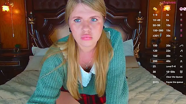 NoraBigAss - Pussy Play