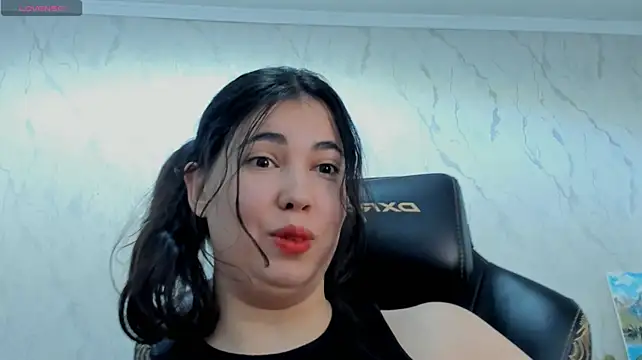Diara_1an - FINgErING PussY