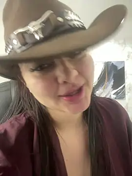 Anhii_Ruiz - oil in my body