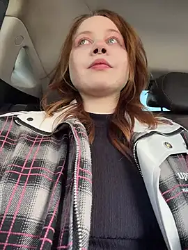 SlavicCandy - flash slutty boobies near strangers