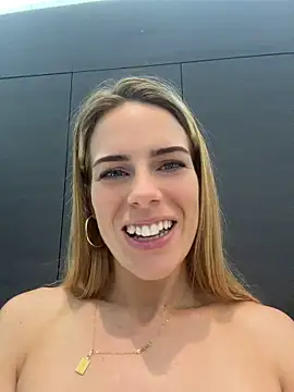Oliviafranciis - 5 mins Toy Control 💦