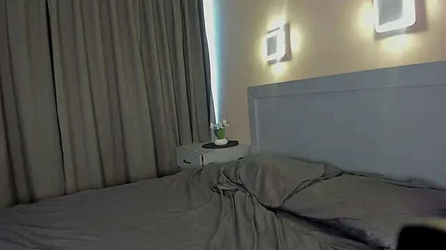 Miraletta - tits play
