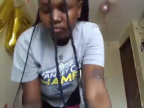 Ebony_caramell - show pussy