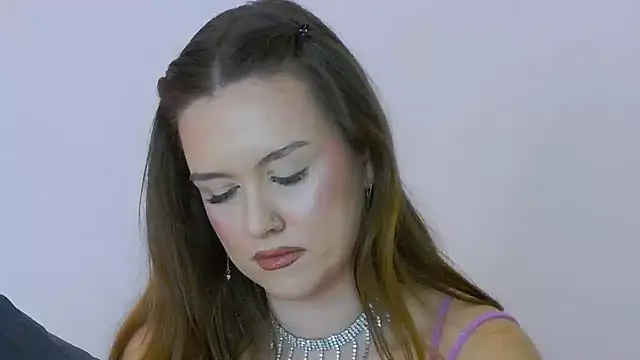 ErikaPinkyy - Undress me