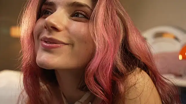 Dolly_Di - Cover my tits with salvia
