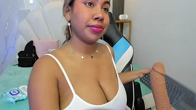Lizzie_Williams_ - Lick and suck nipples🌻