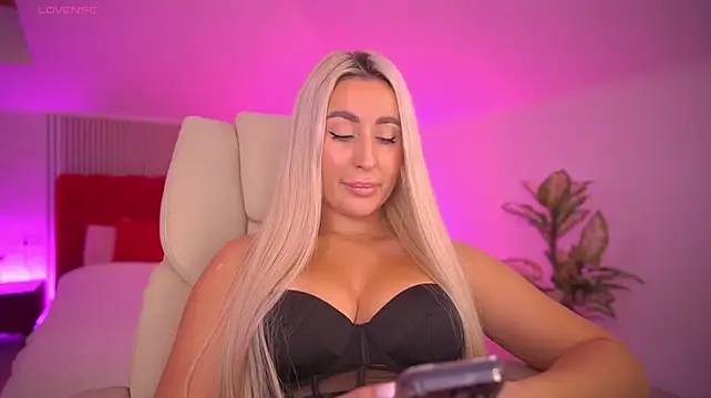 LiaBrazzerr