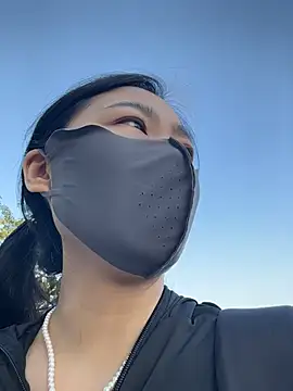 Nini_11 - 户外道具抽插喷水