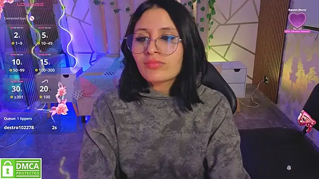 Casse_tay - shake boobs