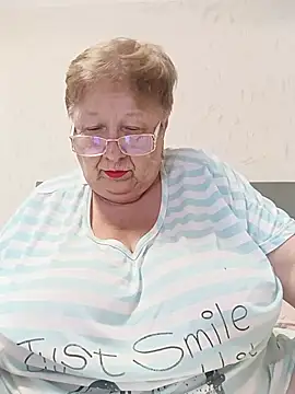 LettieMagdalenX - Show pussy and tits