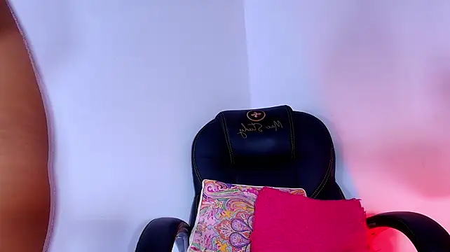 Naomi_kyse - squirt big💦🥵🌊