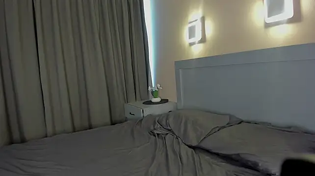 Miraletta - tits play