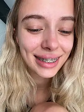 Enjoy_my_beauty - TOPLESS & last tipper gets my cum video