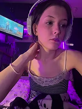 Lilactease - ✨💦pussy play over camera💦✨