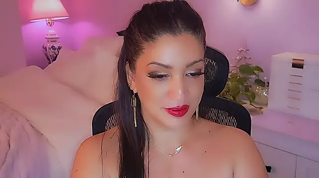 EmaLounge - Make me orgasm