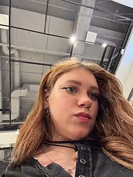 Lucy-joy - pinch hard nipples