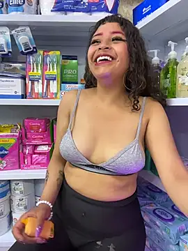 Alana_king7 - Show tits + spankl tits x10