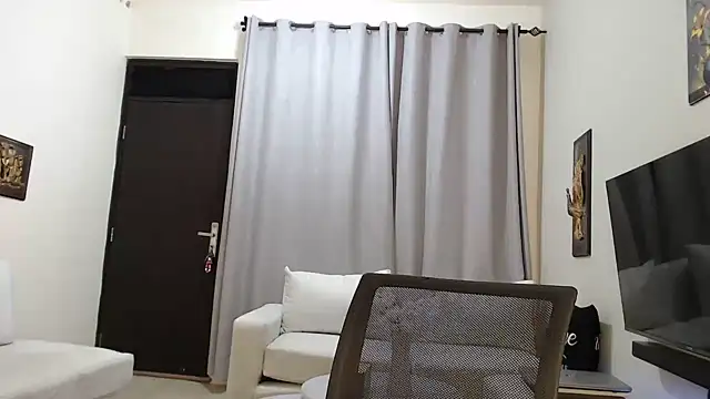 Horny_princes - STRIP TEASE