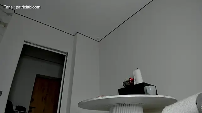 Patricia_bloom - show tits