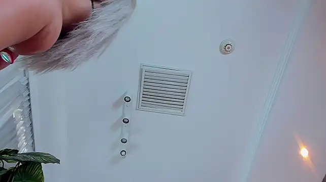 ArianaXO_ - turn the heat to the max