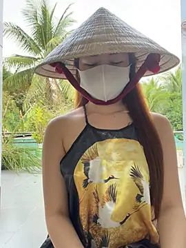 My_Melodyy - Make me pussy cum in public garden 🪴 😈