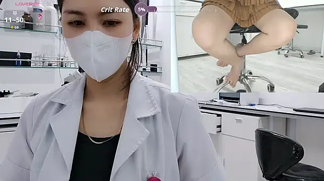 Lubeyou_KT - naked under coat+2m ctr at LAB