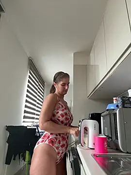 Jennifer11772 - Make me happy+ videos for you