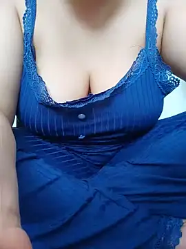 Amal2809z - تعال شم ريحه طيزي 🔥🫦🫠
