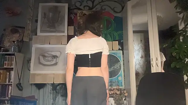 OurAnna - Lift up my top and show my bra