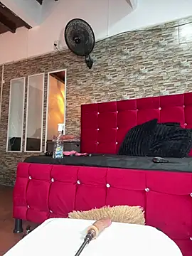 Hadley_ - You are king of my pussy 😈👑
