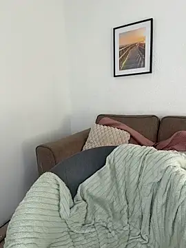 MilaTeenX - FINGER MY PUSSY