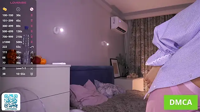 LizbethGee - suck my pretty nipples with saliva