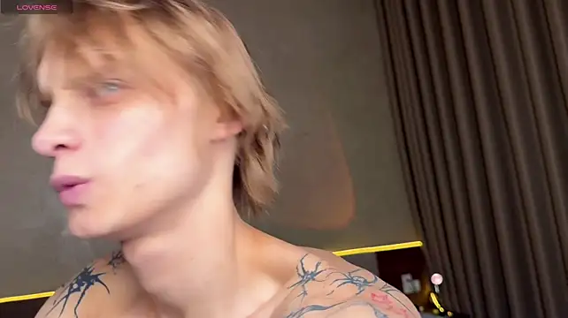 Mia_side - FACIAL